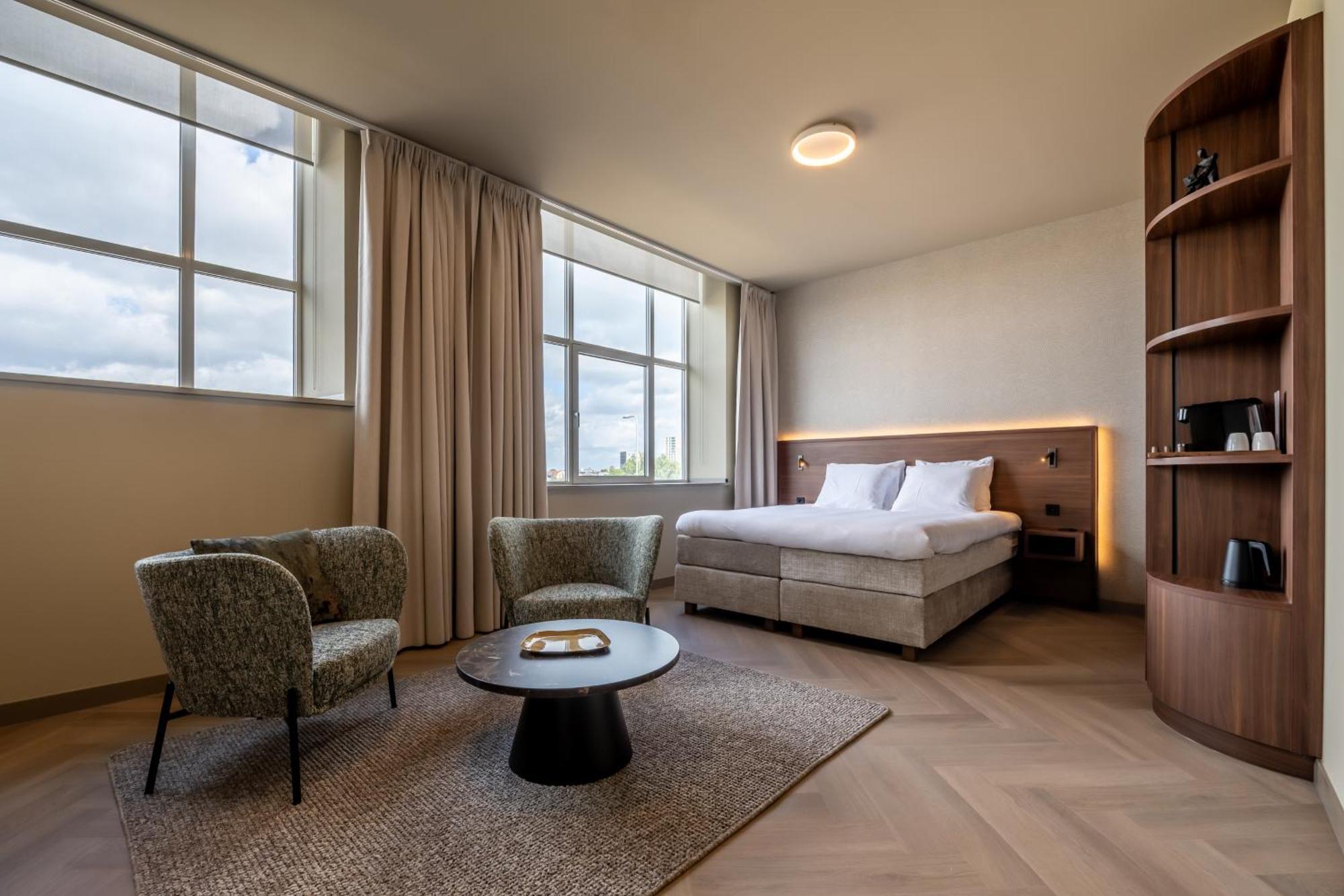 Hotel De Zeevaartschool Flessingue Extérieur photo